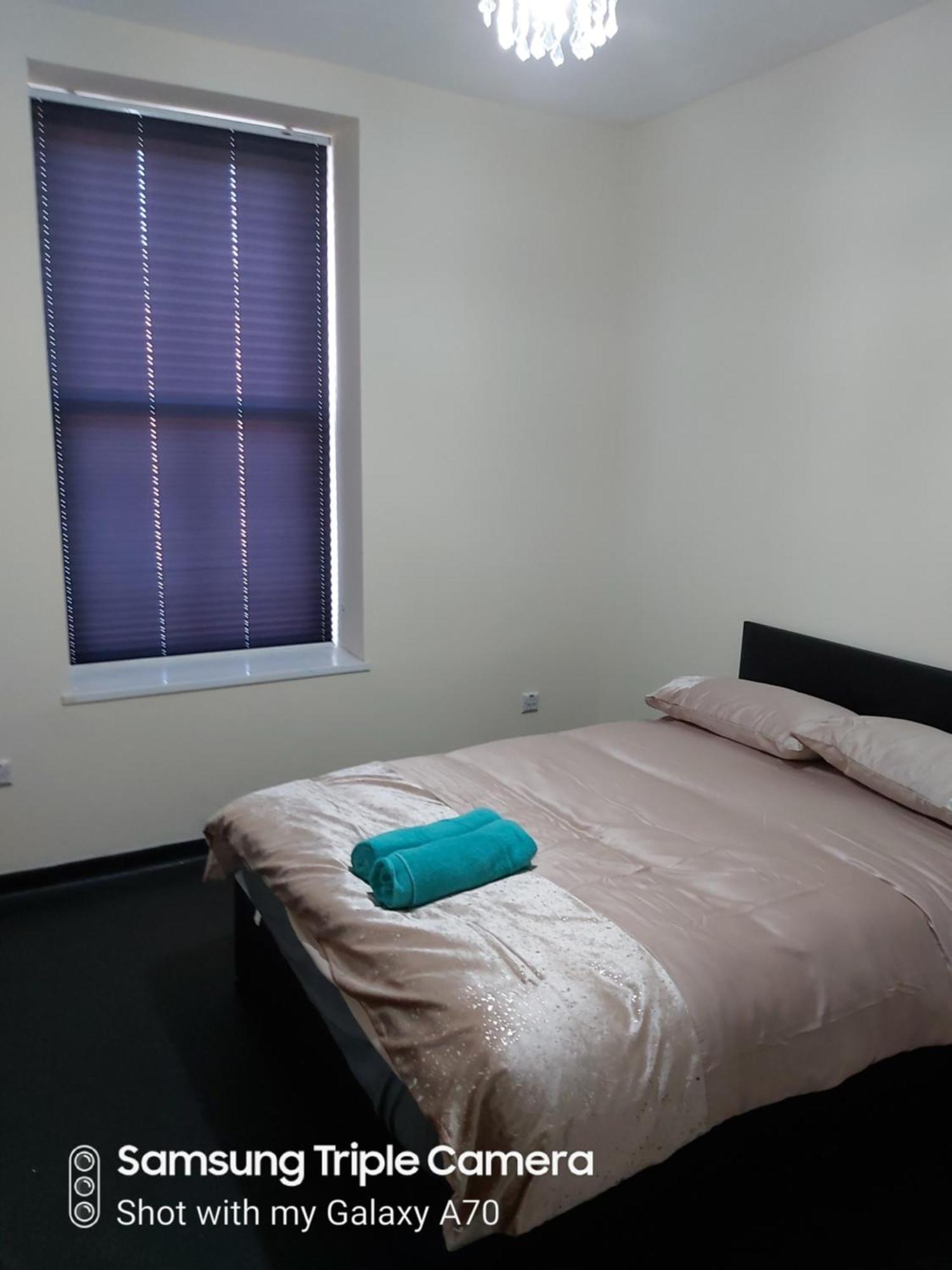 Castle View Hotel Cardiff Room photo